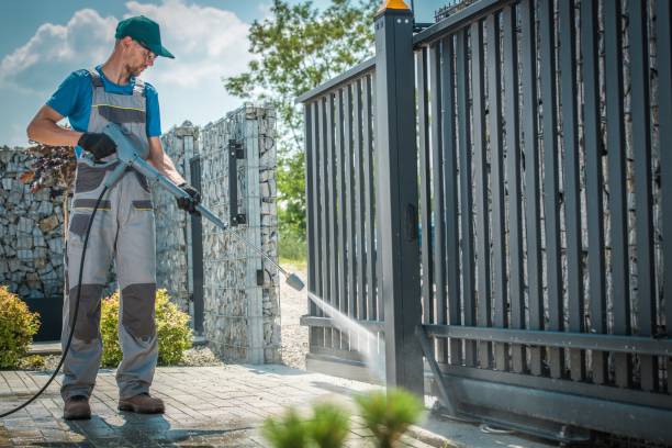 Best Animal Enclosure Cleaning  in Penngrove, CA